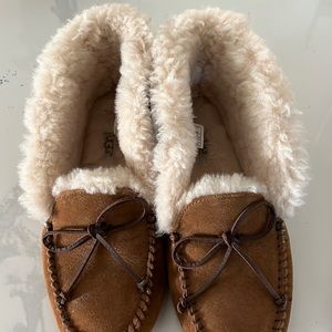 Ugg Alena moc slipper size women’s 8